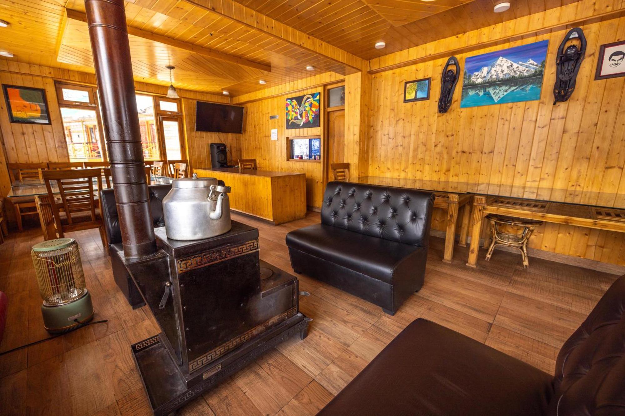 Adventure Valley Hotel - Manali (Himachal Pradesh), Manali
